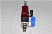 <b>精密點膠閥，精密點膠閥生產(chǎn)廠家談?wù)匋c膠效果</b>