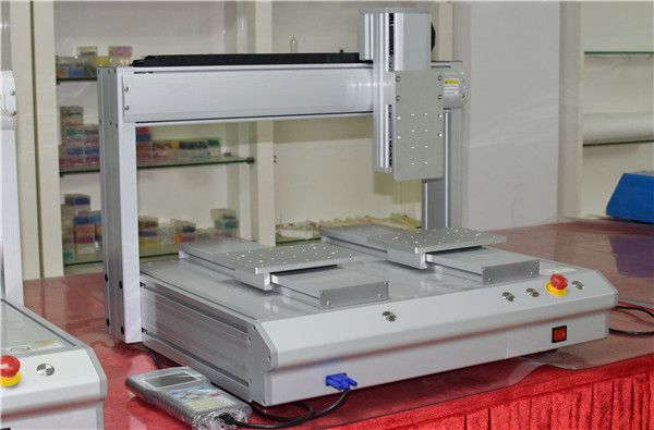 全自動點膠機生產(chǎn)廠家