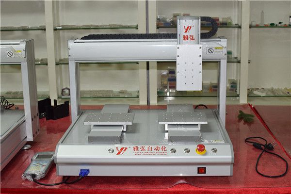 全自動點(diǎn)膠機(jī)生產(chǎn)廠家