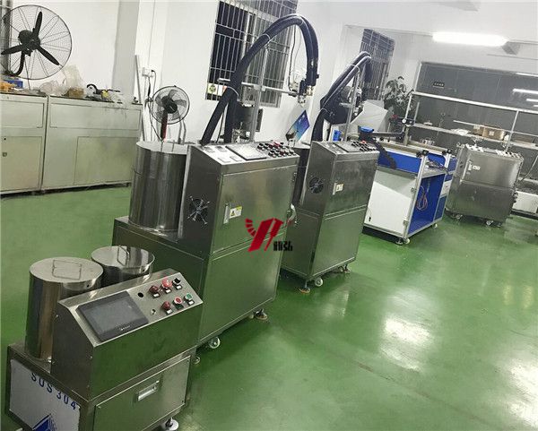 氣動硅膠灌膠機
