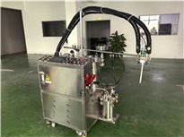 <b>供銷自動(dòng)灌膠機(jī),款式多樣,支持隨時(shí)來詢</b>