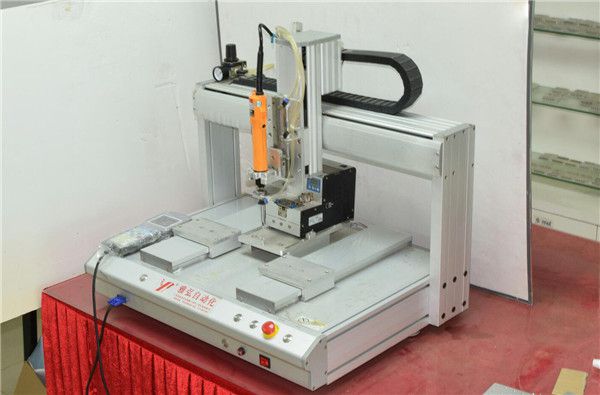 專業自動擰螺絲機生產